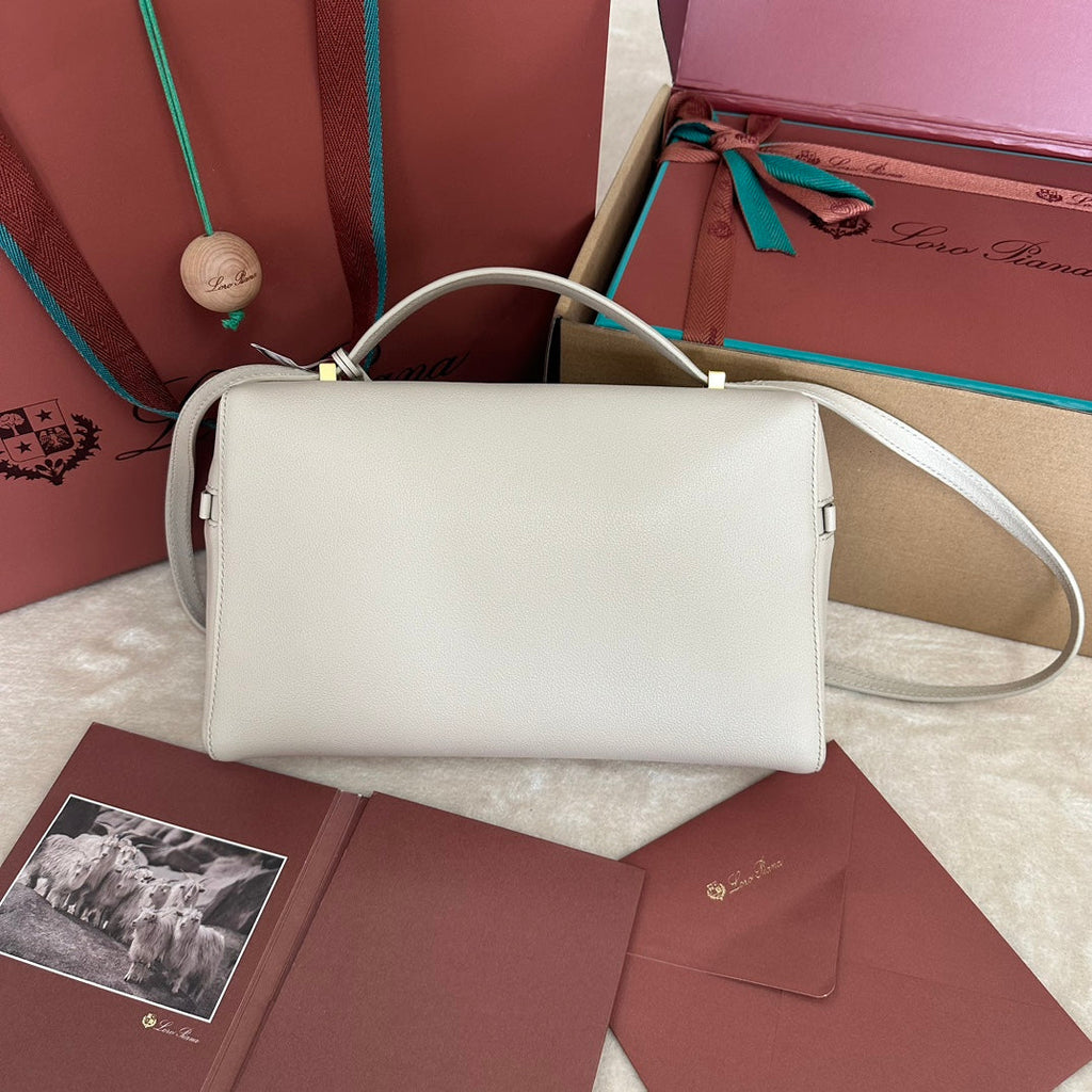 LORO PIANA EXTRA BAG L27 IN WHITE SMOOTH CALFSKIN WITH GOLD HARDWARE