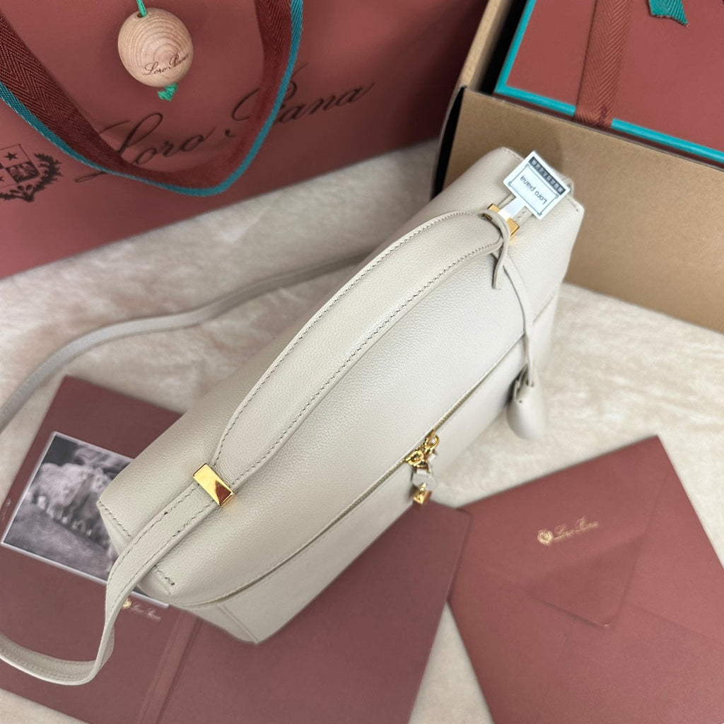 LORO PIANA EXTRA BAG L27 IN WHITE SMOOTH CALFSKIN WITH GOLD HARDWARE