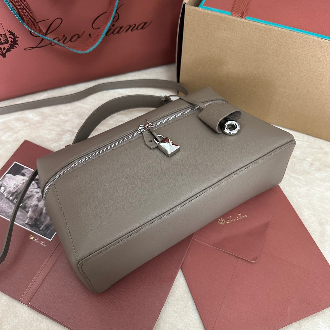 LORO PIANA EXTRA BAG L27 IN CEDAR BROWN SMOOTH CALFSKIN
