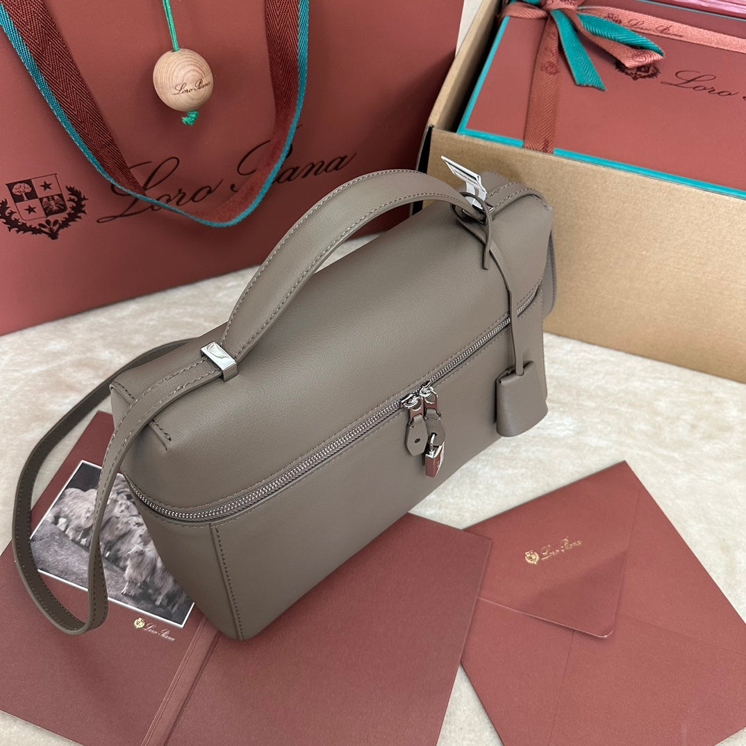 LORO PIANA EXTRA BAG L27 IN CEDAR BROWN SMOOTH CALFSKIN