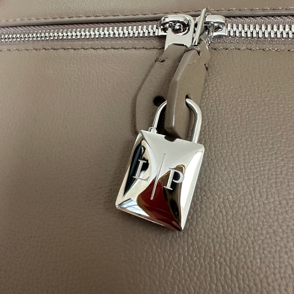 LORO PIANA EXTRA BAG L27 IN CEDAR BROWN SMOOTH CALFSKIN