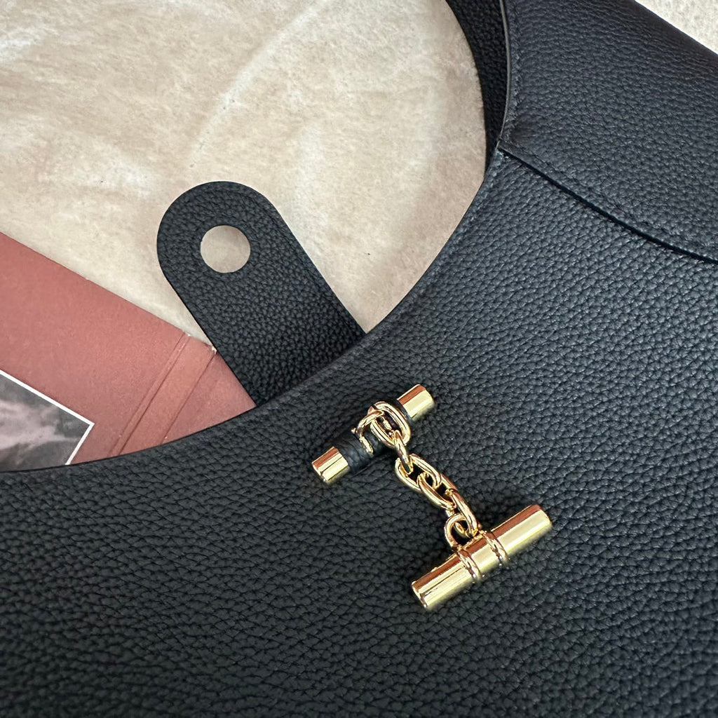 LORO PIANA BOBBIN SHOULDER BAG 32 IN BLACK CALFSKIN WITH GOLD HARDWARE