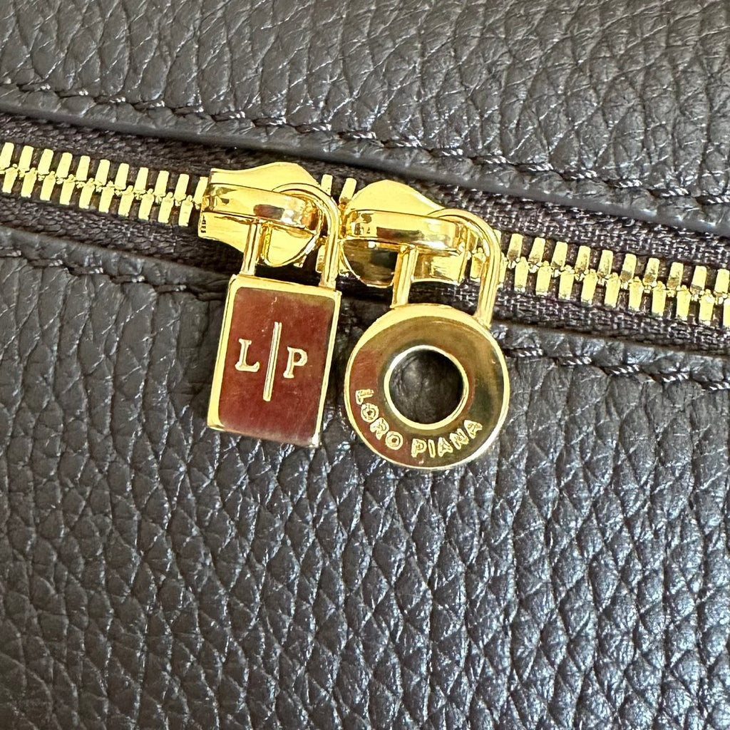 LORO PIANA EXTRA POCKET L19 IN DARK BROWN CALFSKIN WITH GOLD HARDWARE