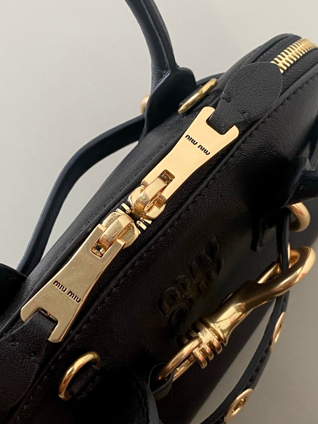MIU MIU AVENTURE NAPPA MINI BAG 21 IN BLACK CALFSKIN GOLD HARDWARE