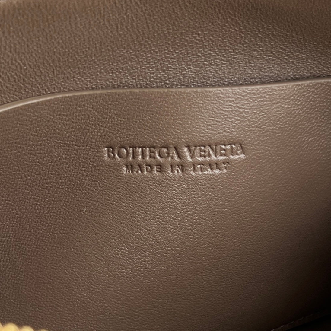 BOTTEGA VENETA CONCERT POUCH 18 IN MEDIUM BROWN LAMBSKIN