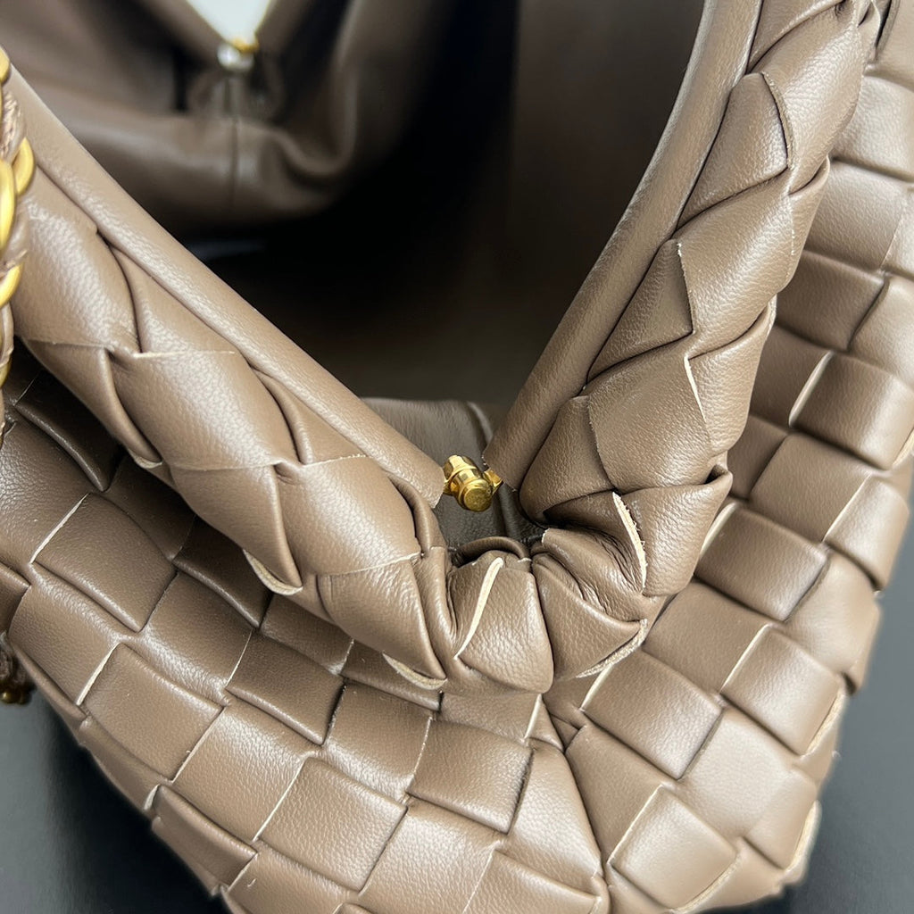 BOTTEGA VENETA LAUREN 1980 BAG 31 IN WOOD BROWN LAMBSKIN GOLD STRAP