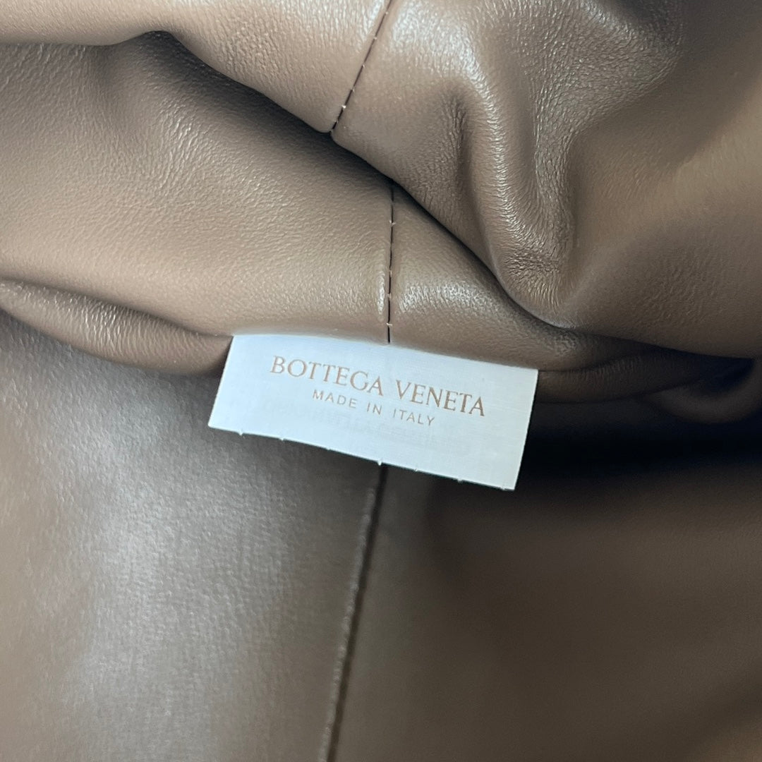 BOTTEGA VENETA LAUREN 1980 BAG 31 IN WOOD BROWN LAMBSKIN GOLD STRAP