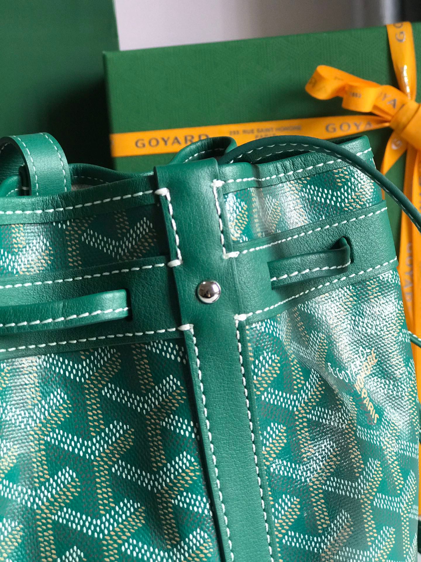 GOYARD PETIT FLOT BUCKET BAG 22 IN GREEN GOYARDINE CANVAS AND LAMBSKIN TRIM