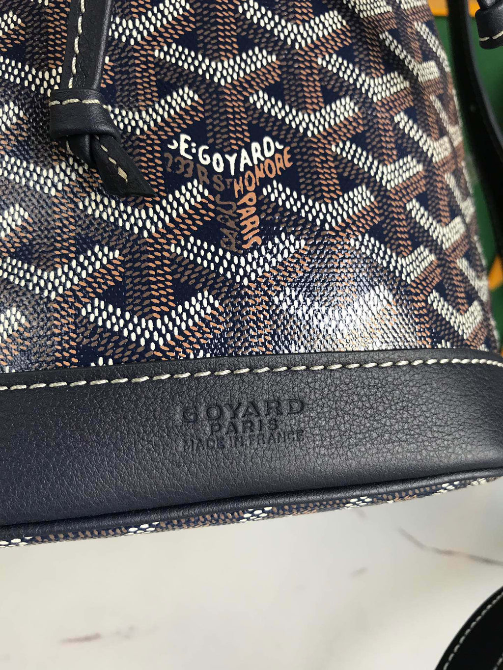 GOYARD PETIT FLOT BUCKET BAG 22 IN NAVY BLUE GOYARDINE CANVAS AND LAMBSKIN TRIM