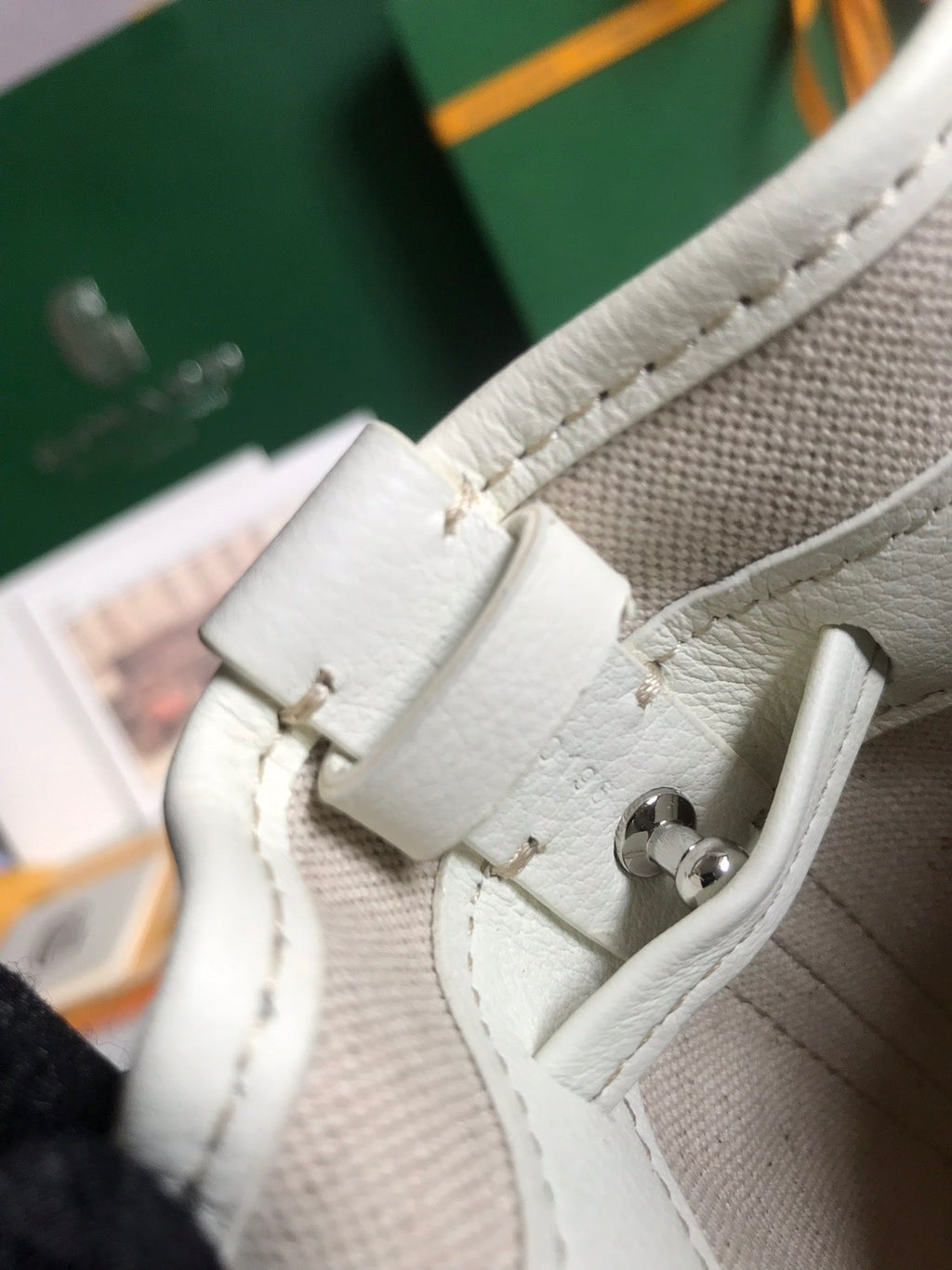 GOYARD PETIT FLOT BUCKET BAG 22 IN WHITE GOYARDINE CANVAS AND LAMBSKIN TRIM