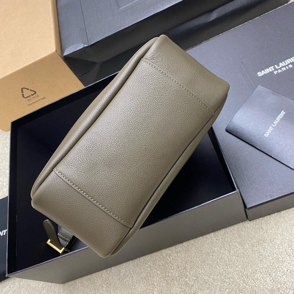SAINT LAURENT LE 5 À 7 SUPPLE SMALL 22 BROWN CALFFKIN