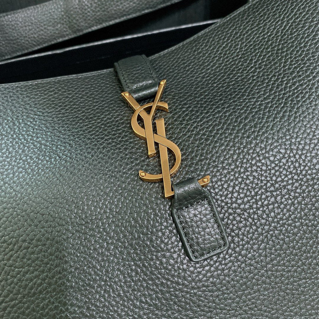 SAINT LAURENT LE 5 À 7 BEA IN GRAINED LEATHER BLACK