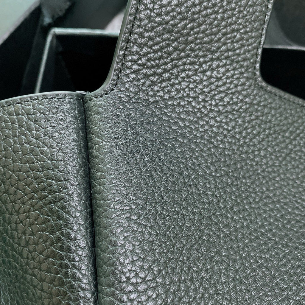 SAINT LAURENT LE 5 À 7 BEA IN GRAINED LEATHER BLACK