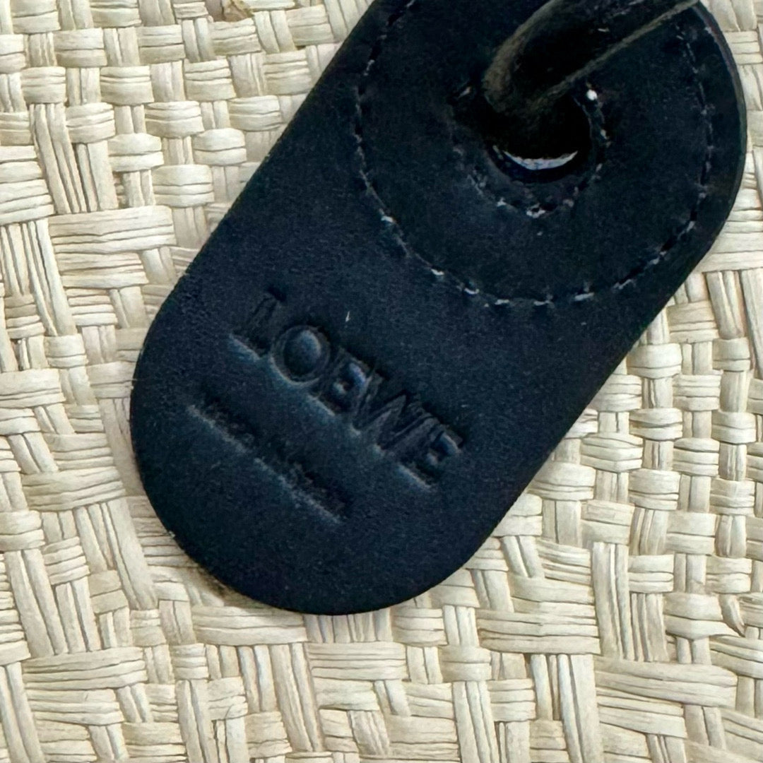 LOEWE LOE ANAGRAM BASKET RAFFIA BLACK