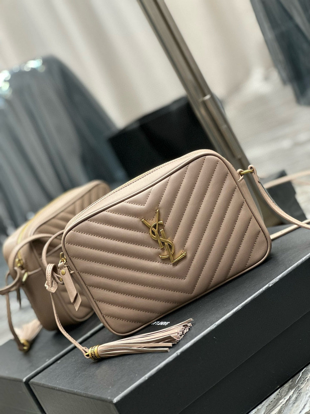 SAINT LAURENT LOU 23 CAMERA BAG BEIGE IN QUILTED LEATHER GOLD HARDWARE