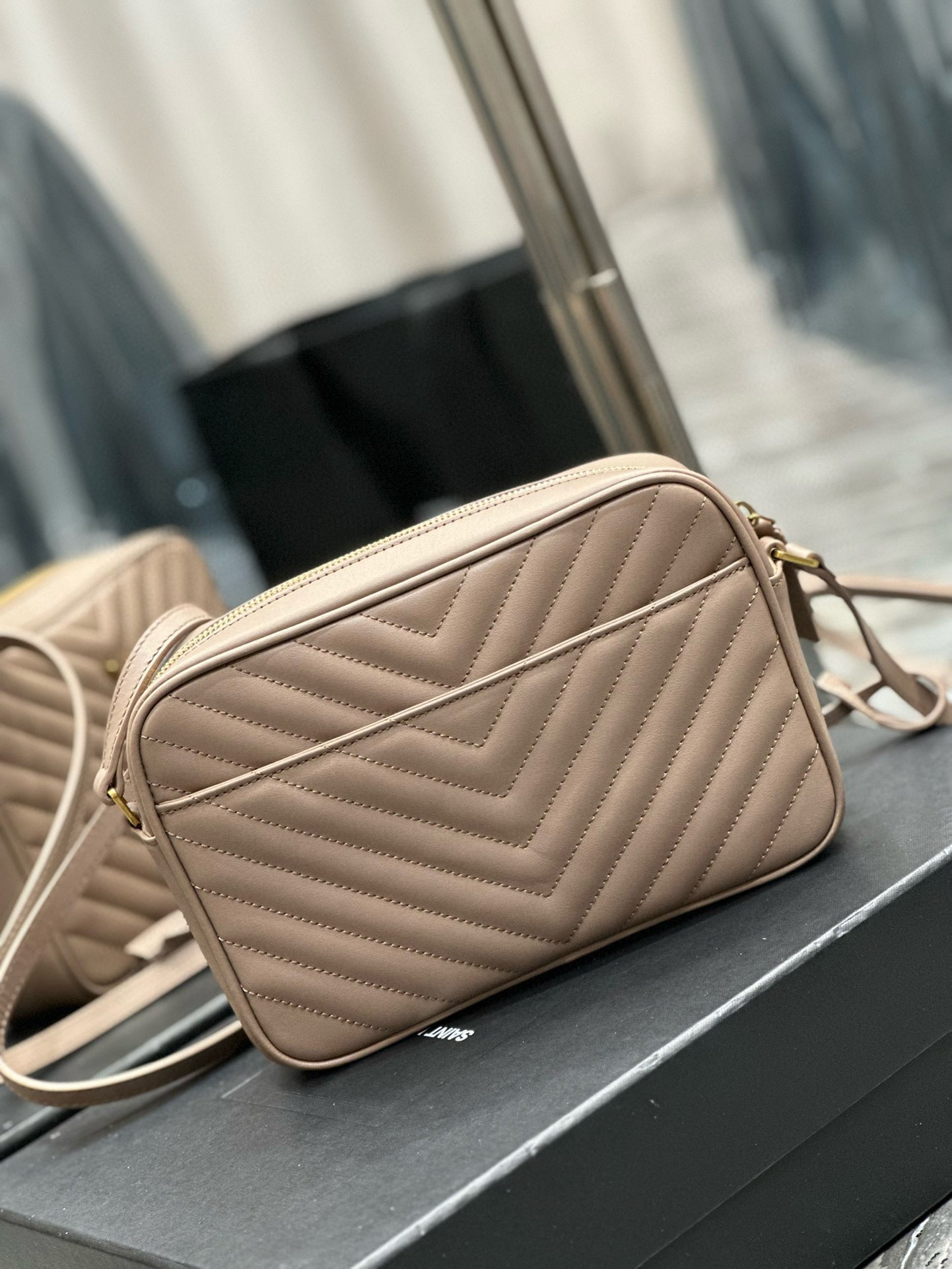 SAINT LAURENT LOU 23 CAMERA BAG BEIGE IN QUILTED LEATHER GOLD HARDWARE