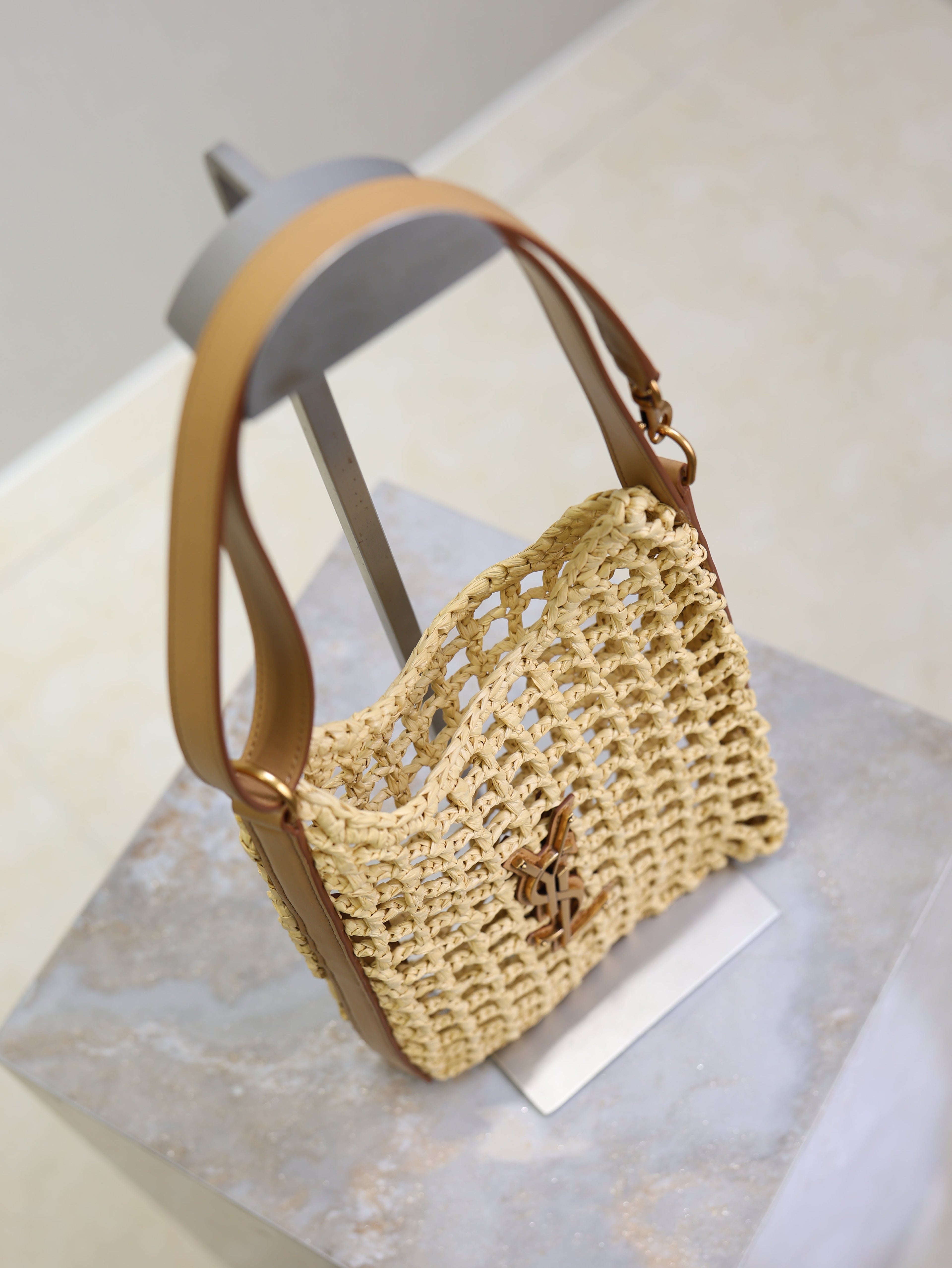 SAINT LAURENT OXALIS 25  IN RAFFIA CROCHET AND LEATHER VINTAGE BROWN