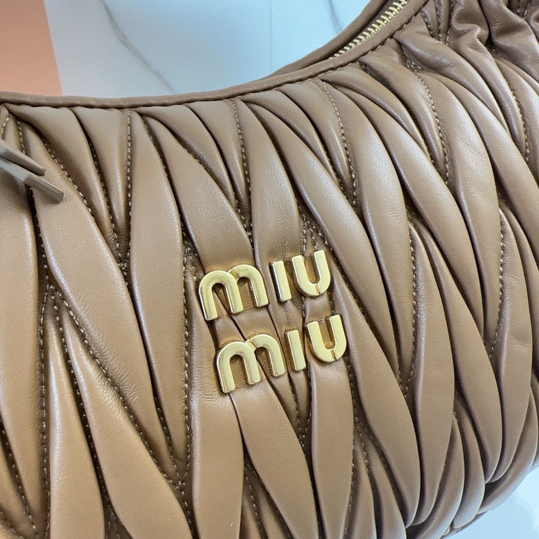 MIU MIU WANDER MATELASSE 29 BAG IN BROWN LAMBSKIN