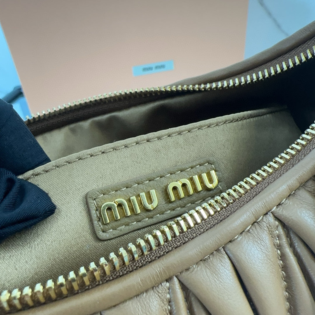 MIU MIU WANDER MATELASSE 29 BAG IN BROWN LAMBSKIN