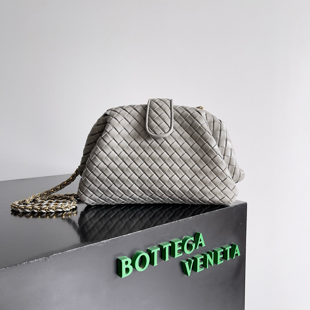 BOTTEGA VENETA Teen Lauren 1980 With Chain 27 PEARL CALFSKIN GHW