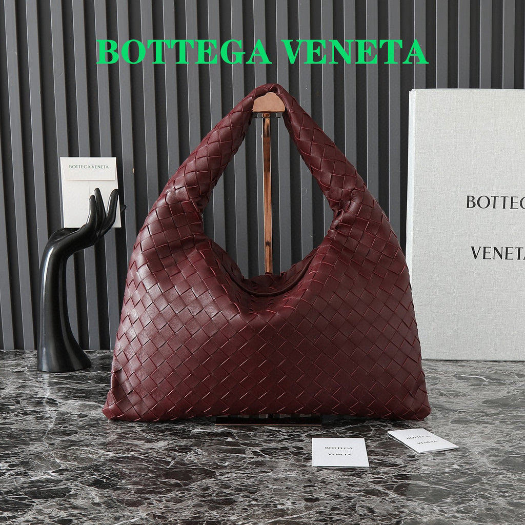 BOTTEGA VENETA LARGE HOP 54 IN BURGUNDY LAMBSKIN