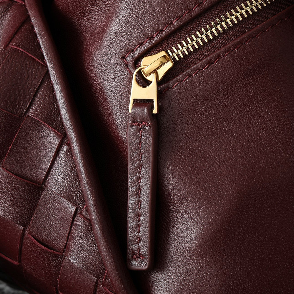 BOTTEGA VENETA LARGE HOP 54 IN BURGUNDY LAMBSKIN