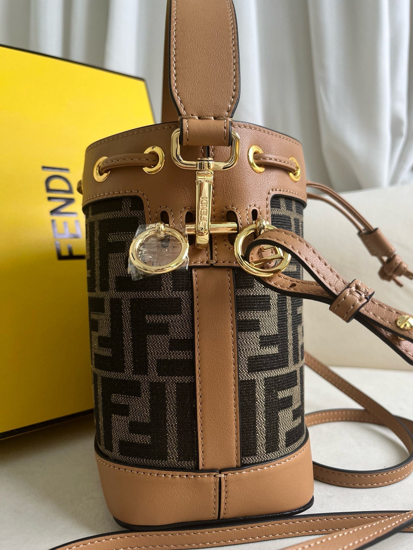 FENDI MON TRESOR 18 IN BROWN CALFSKIN