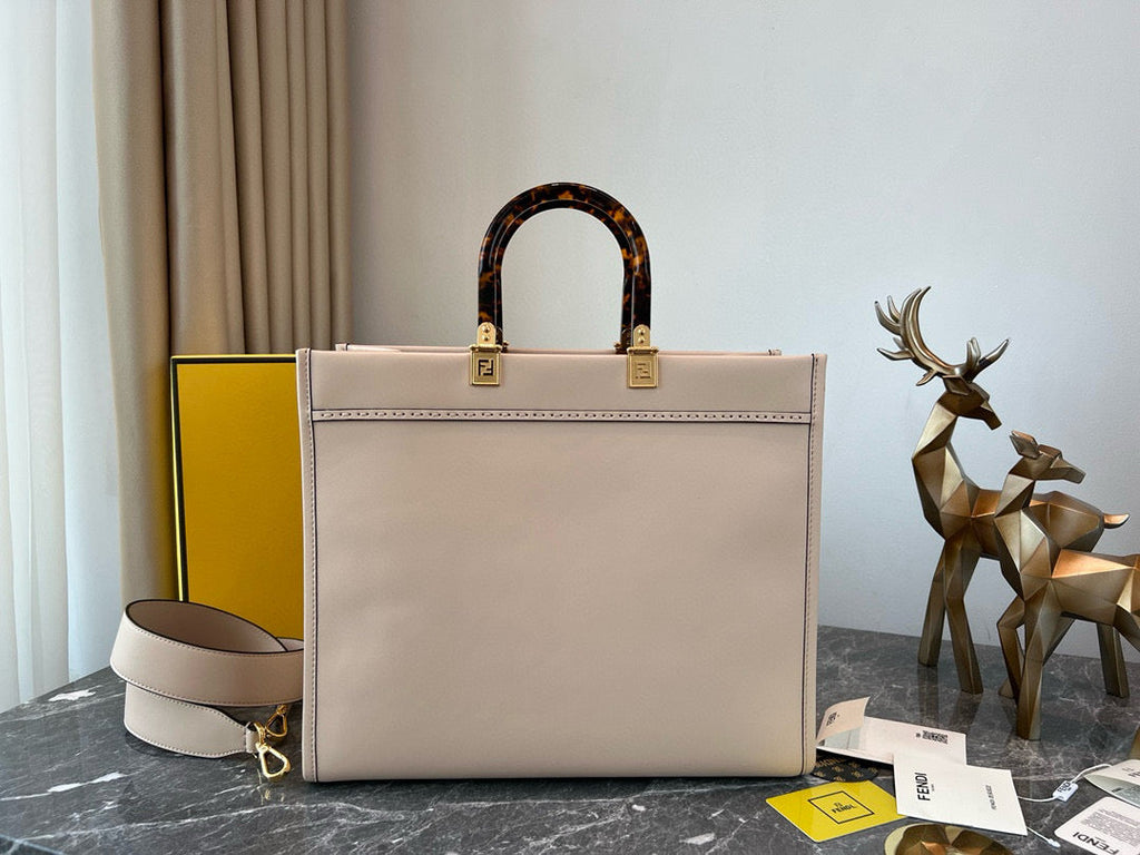 FENDI SHINE LARGE 35 TOTE IN BEIGE CREAM CALFSKIN