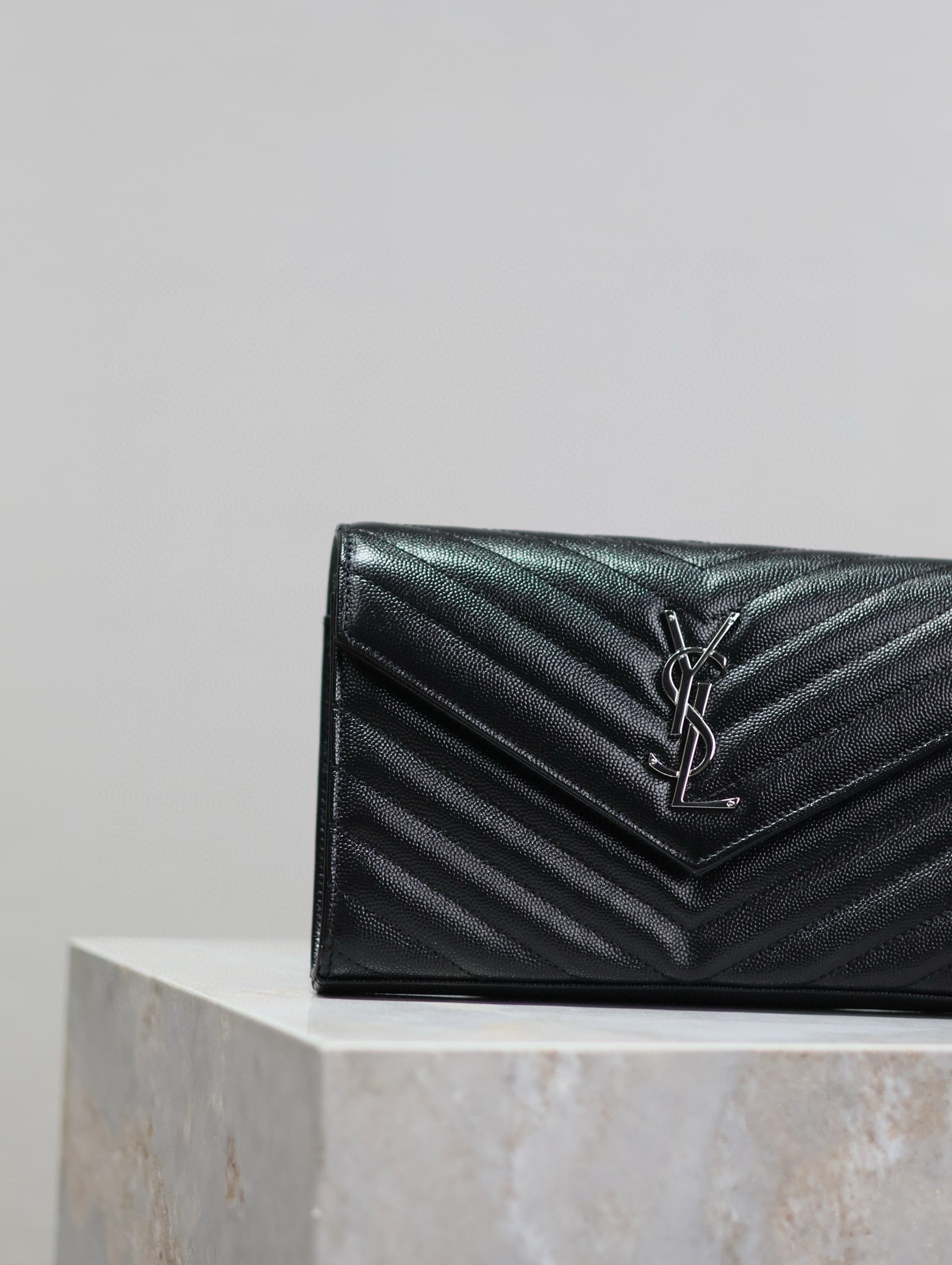 SAINT LAURENT WOC 23 IN BLACK CAVIAR LAMBSKIN SILVER HARDWARE