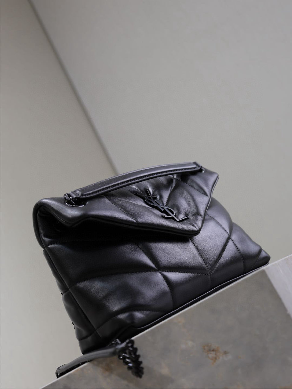 SAINT LAURENT LOULOU PUFFER MEDIUM 29 IN ALL BLACK SHEEPSKIN BLACK HARDWARE