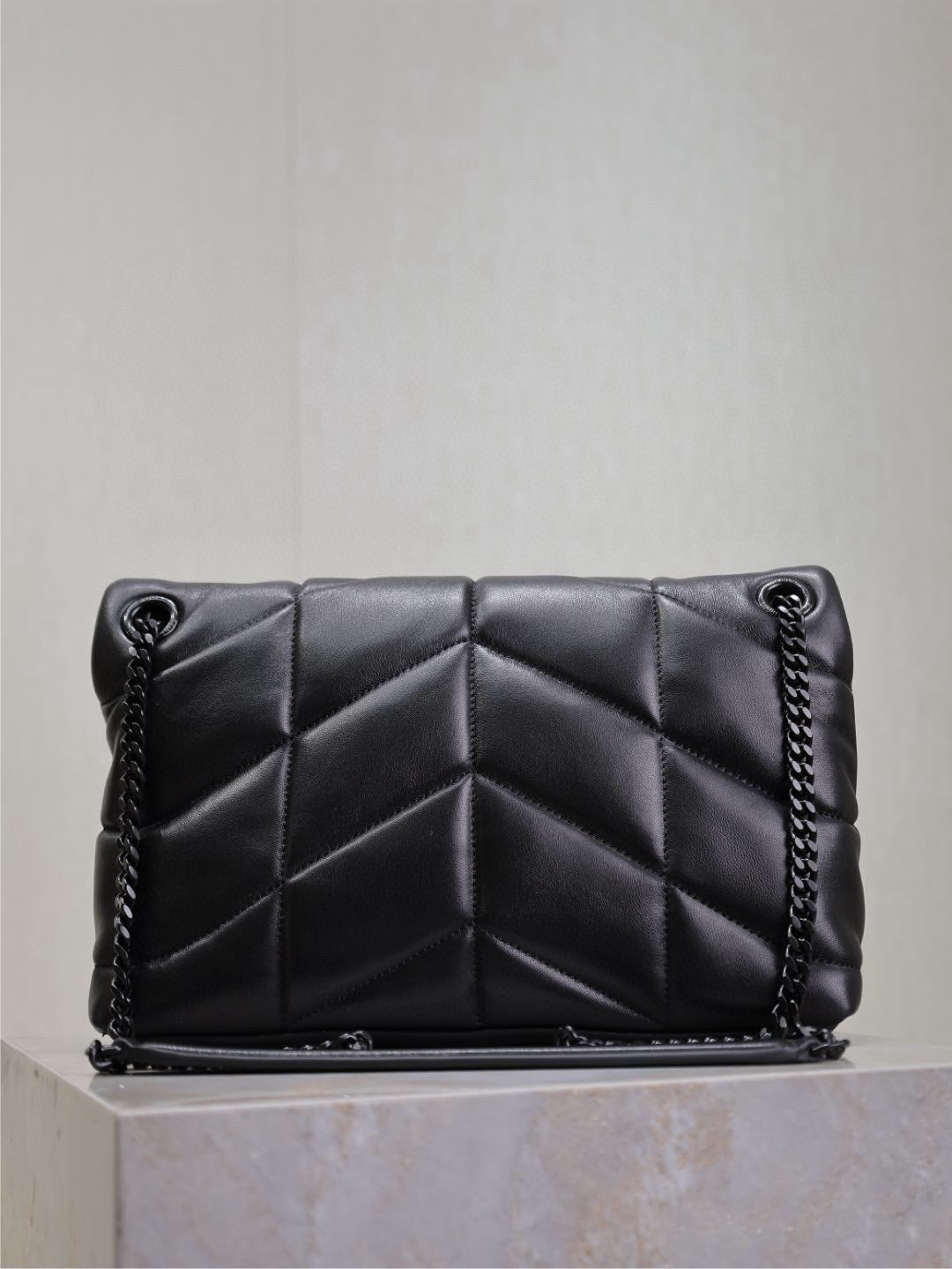 SAINT LAURENT LOULOU PUFFER MEDIUM 29 IN ALL BLACK SHEEPSKIN BLACK HARDWARE