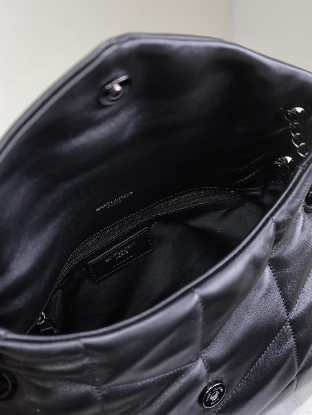 SAINT LAURENT LOULOU PUFFER MEDIUM 29 IN ALL BLACK SHEEPSKIN BLACK HARDWARE