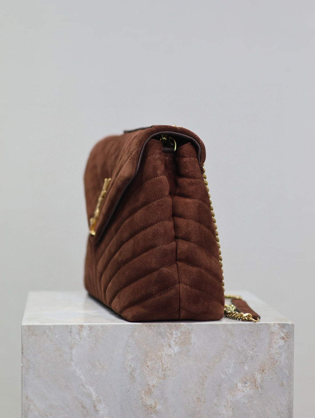 SAINT LAURENT LOULOU 32 IN BROWN SUEDE CALFSKIN GOLD HARDWARE