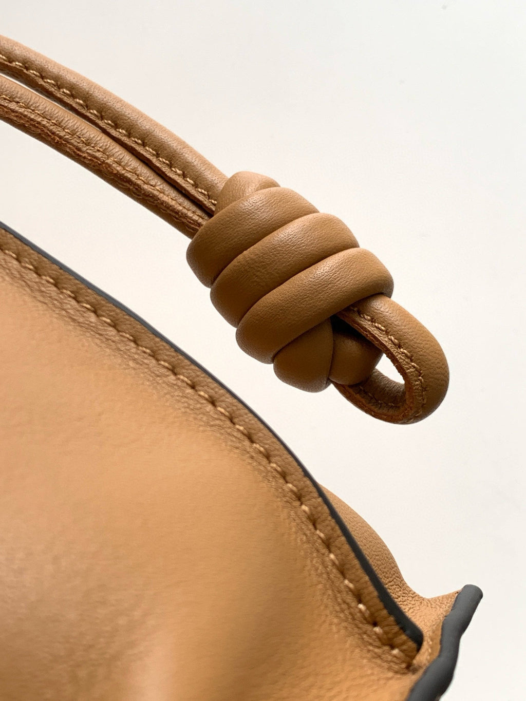 LOEWE LOE MEDIUM 30 FLAMENCO KNOT IN BEIGE LAMBSKIN