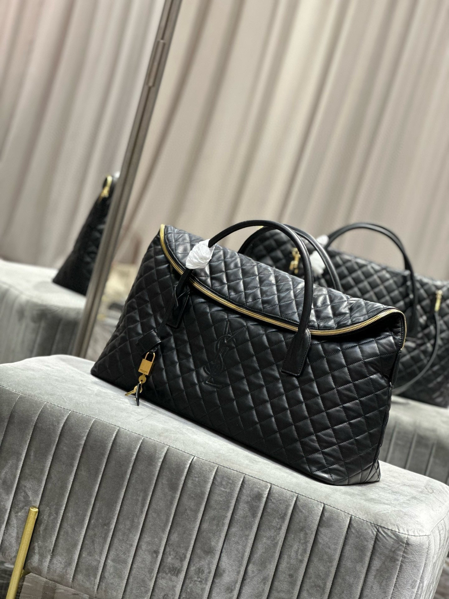 SAINT LAURENT ES GIANT 56 BLACK COWHIDE LEATHER TRAVEL BAG