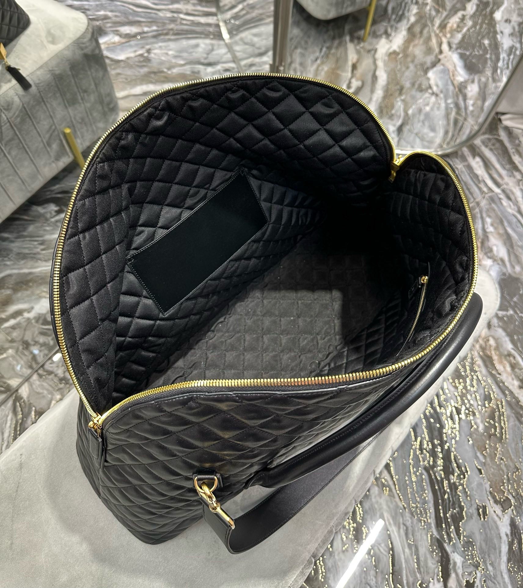 SAINT LAURENT ES GIANT 56 BLACK COWHIDE LEATHER TRAVEL BAG