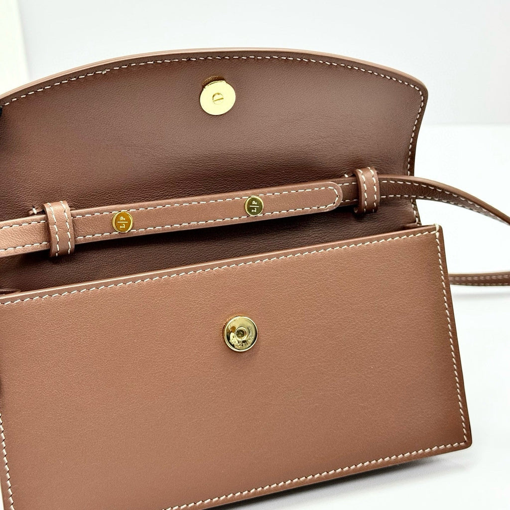 LORO PIANA EXTRA POCHETTE 18 IN CARAMEL SUGAR CALFSKIN GOLD HARDWARE