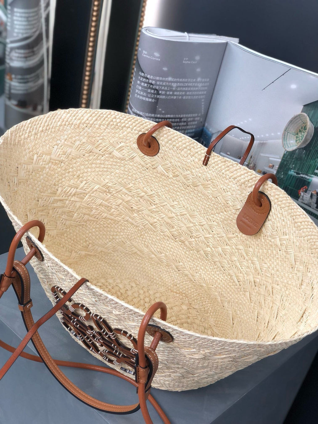 LOEWE MEDIUM ANAGRAM BASKET BAG 46 IN BEIGE IRACA PALM AND TAN CALFSKIN