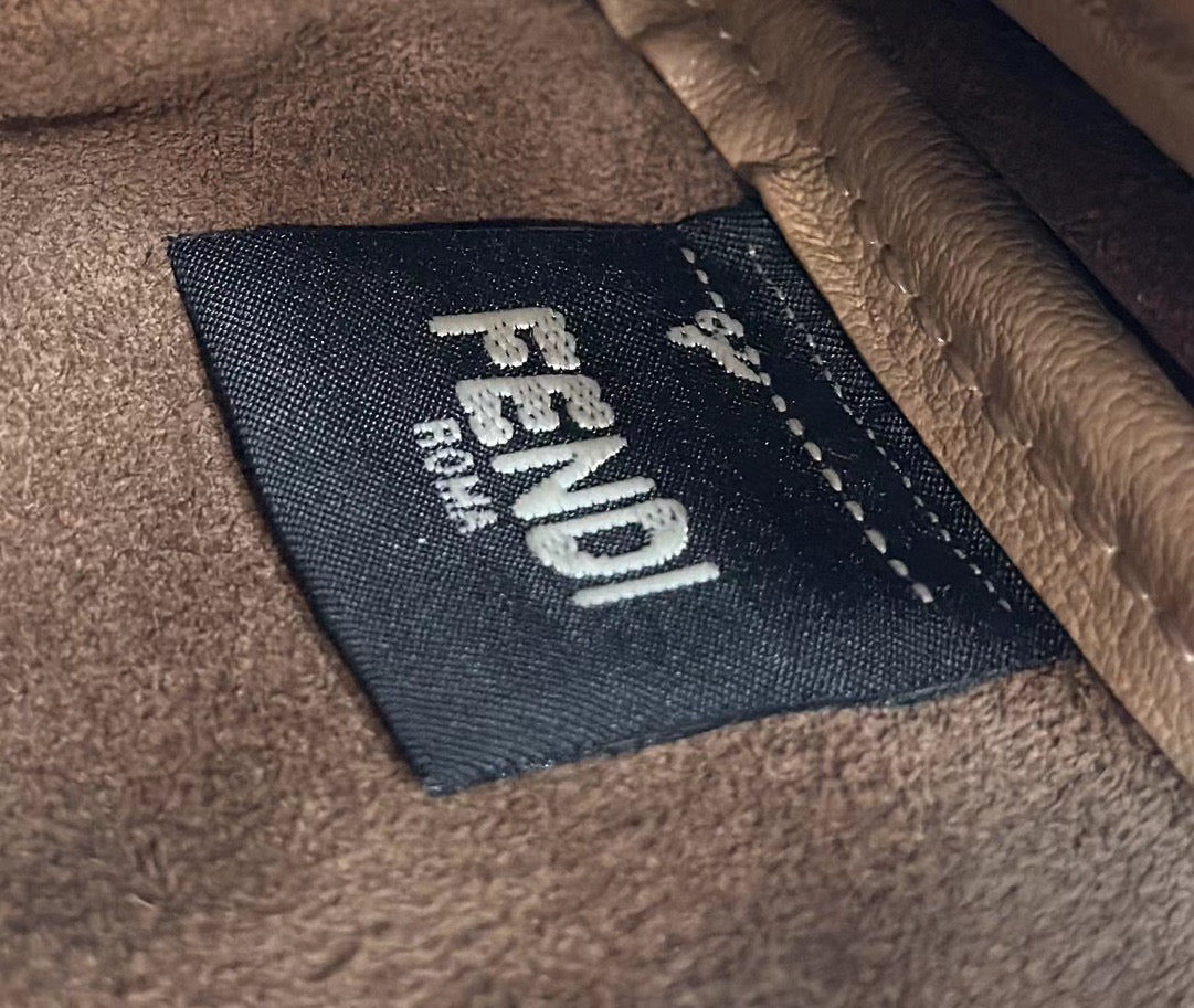 FENDI SIMPLY MINI 22 IN LIGHT BROWN GRAINED CALFSKIN
