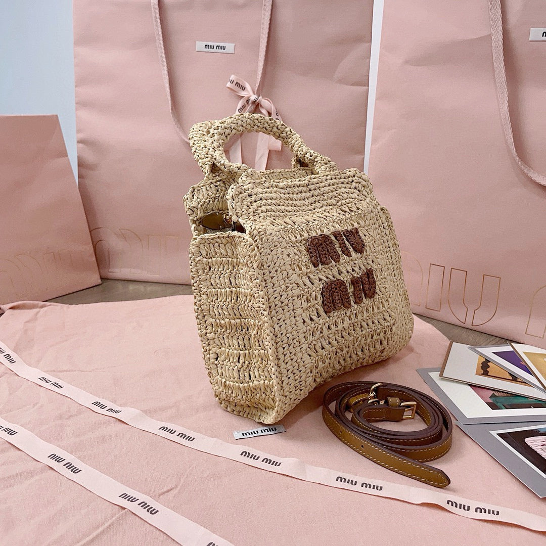 MIU MIU CROCHET TOTE BAG 23 IN NATURAL WOVEN RAFFIA