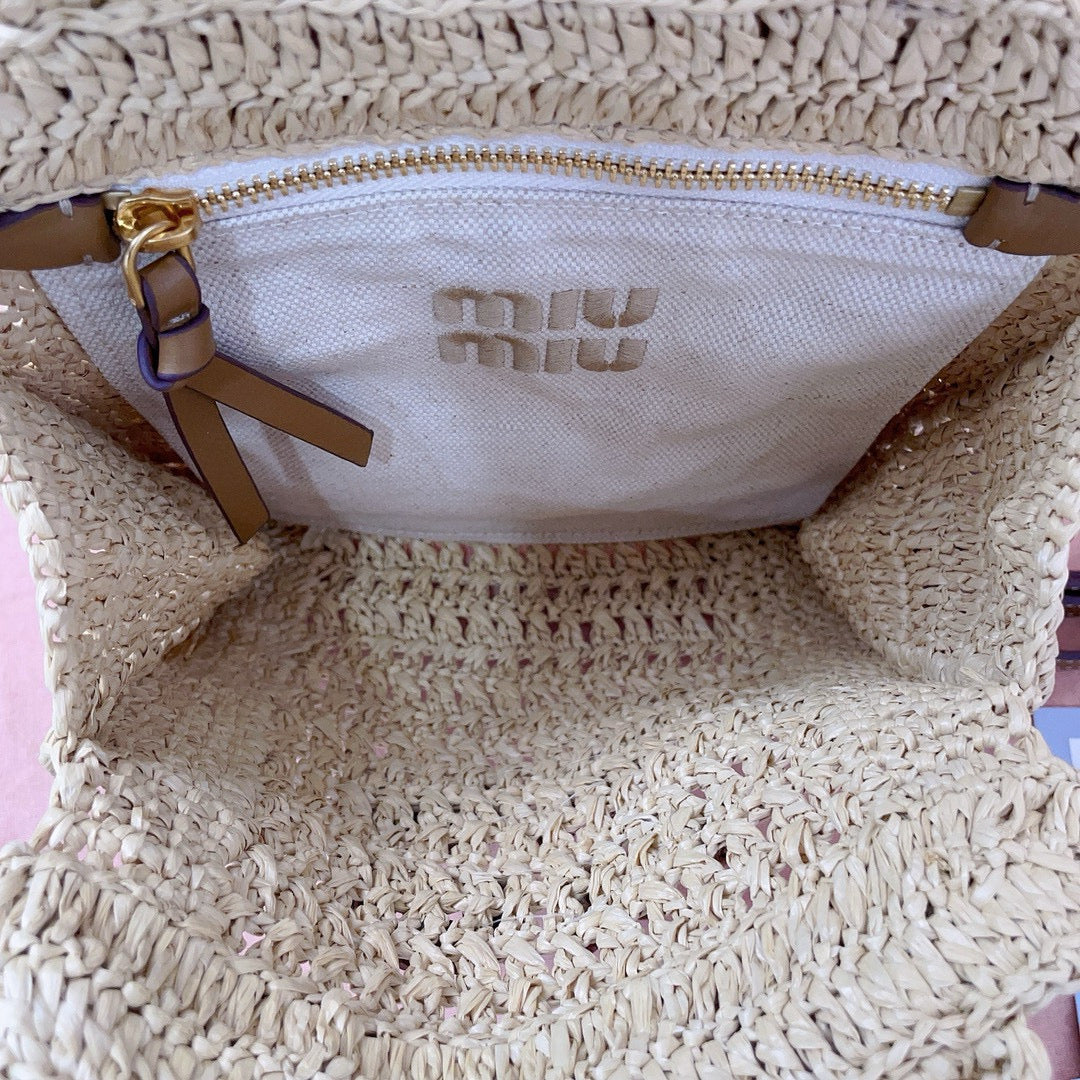 MIU MIU CROCHET TOTE BAG 23 IN NATURAL WOVEN RAFFIA