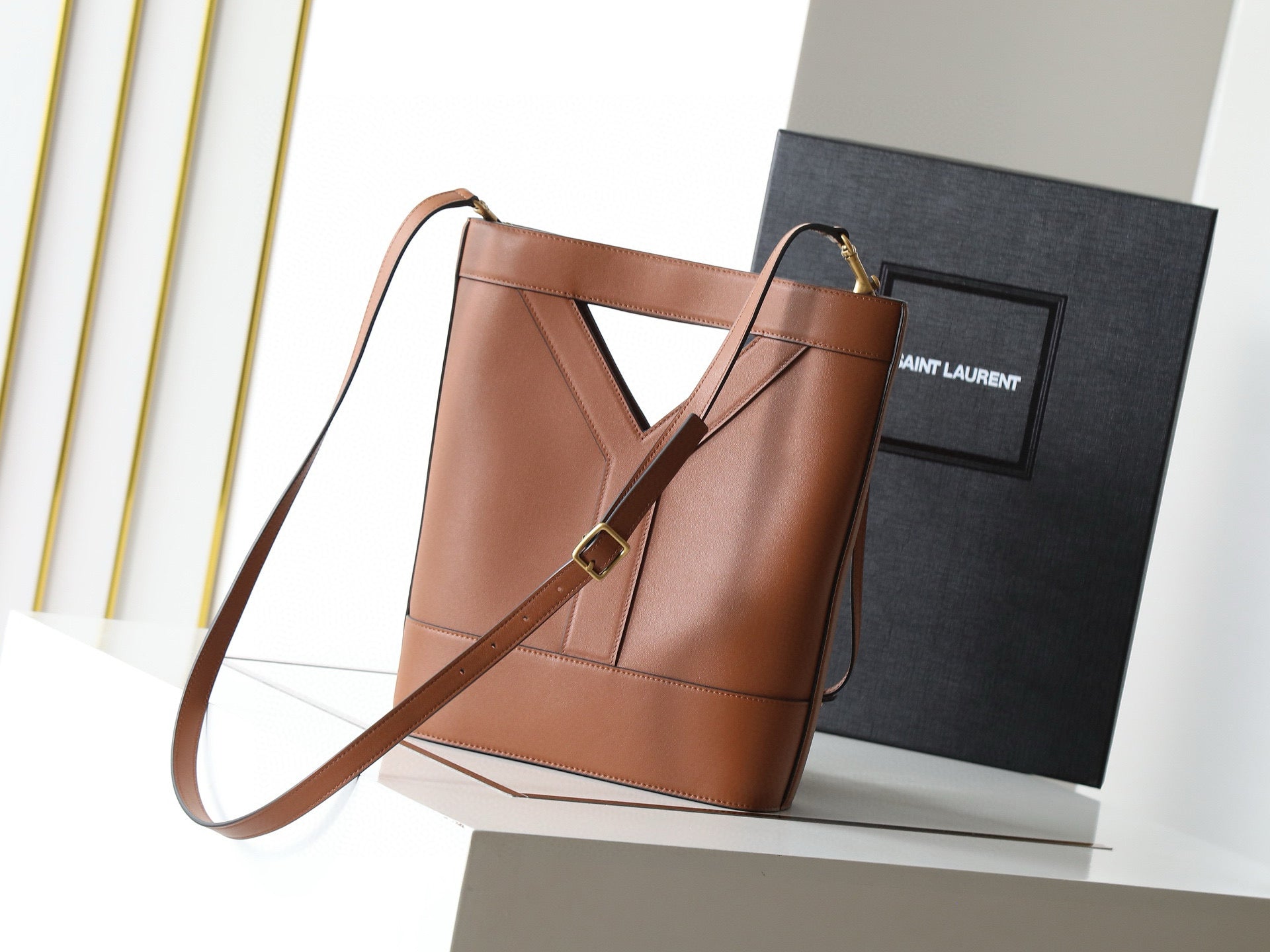 SAINT LAURENT YSL Y BUCKET BAG 30 IN BROWN CALFSKIN