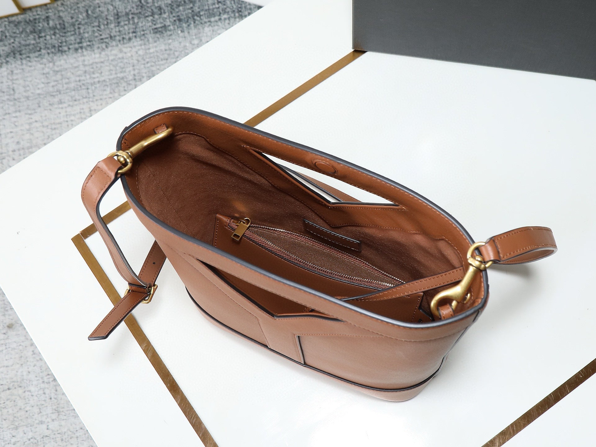 SAINT LAURENT YSL Y BUCKET BAG 30 IN BROWN CALFSKIN