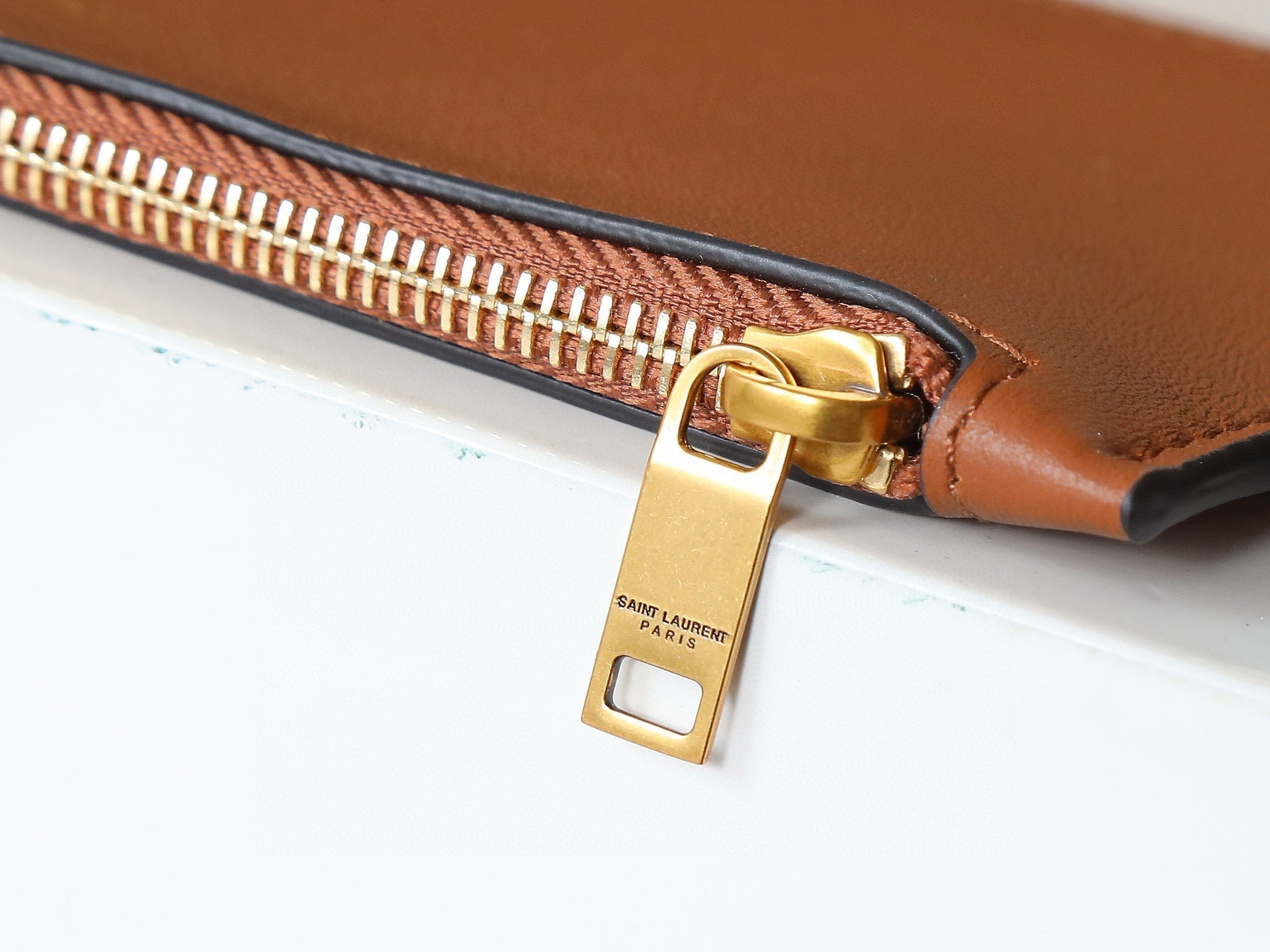 SAINT LAURENT YSL Y BUCKET BAG 30 IN BROWN CALFSKIN