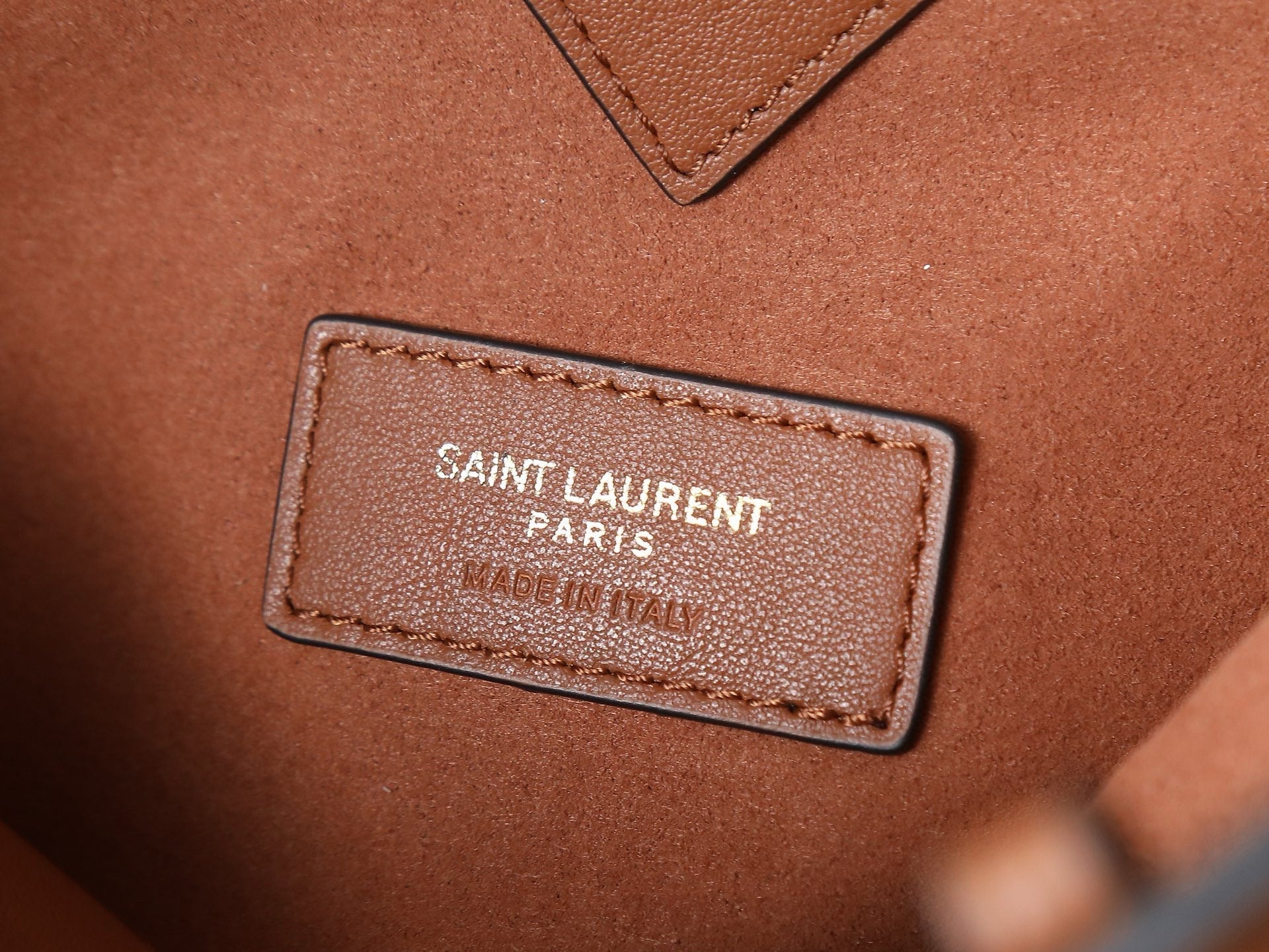 SAINT LAURENT YSL Y BUCKET BAG 30 IN BROWN CALFSKIN