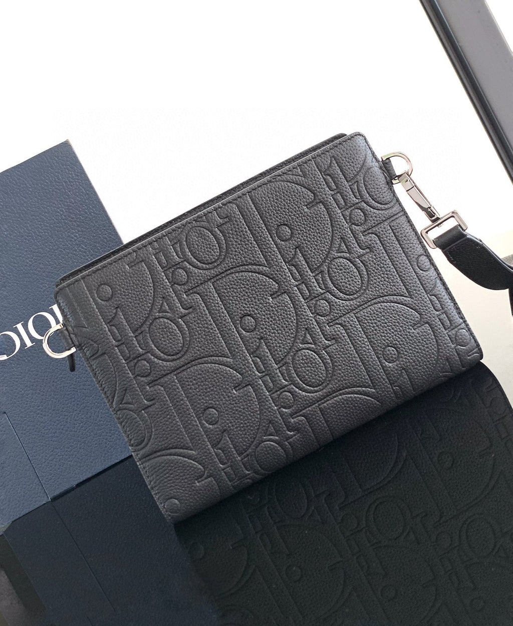 DIOR CLUTCH 27 BAG IN BLACK CALFSKIN EMBOSSED LOGO