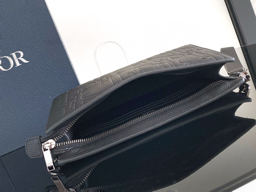 DIOR CLUTCH 27 BAG IN BLACK CALFSKIN EMBOSSED LOGO