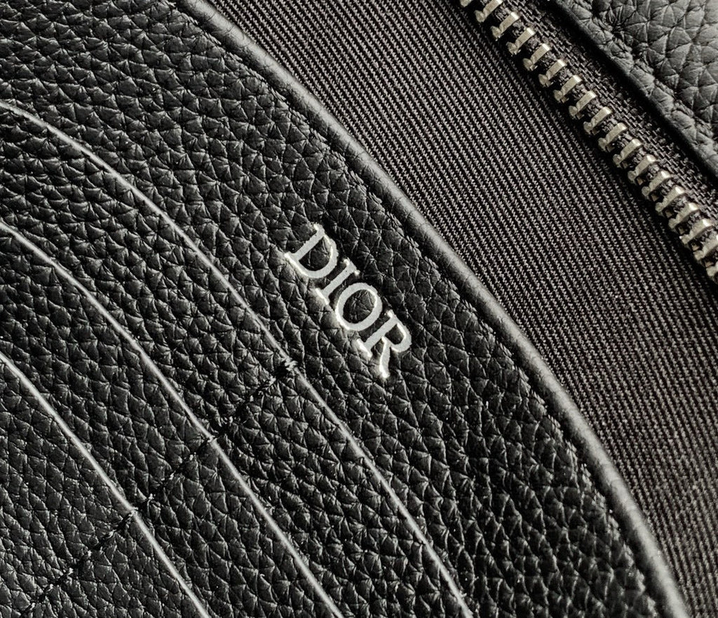 DIOR CLUTCH 27 BAG IN BLACK CALFSKIN EMBOSSED LOGO