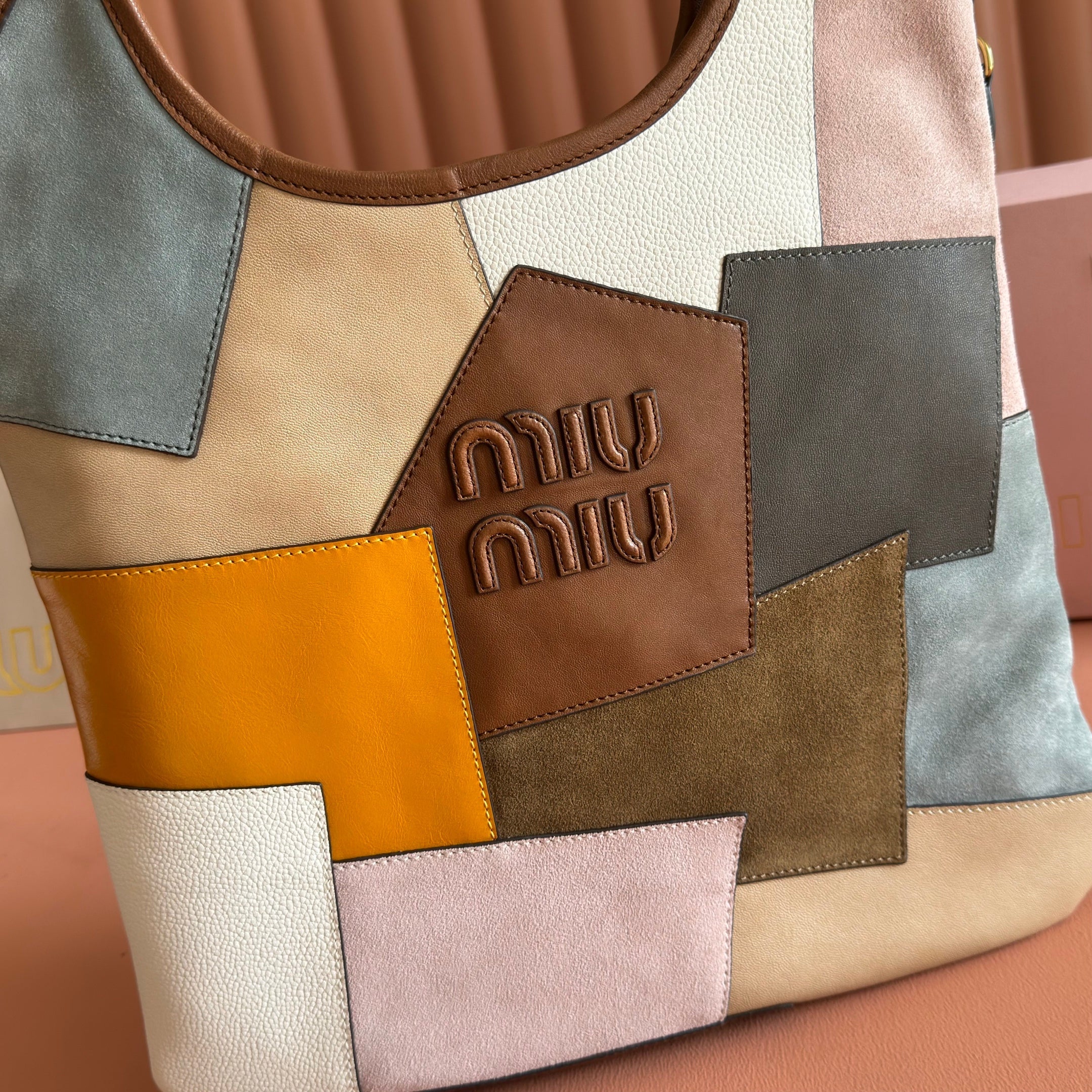 MIU MIU MIUMIU 26S IVY TOTE BAG 60 IN  COGNAC CALFSKIN PATCHWORK GOLD HARDWARE