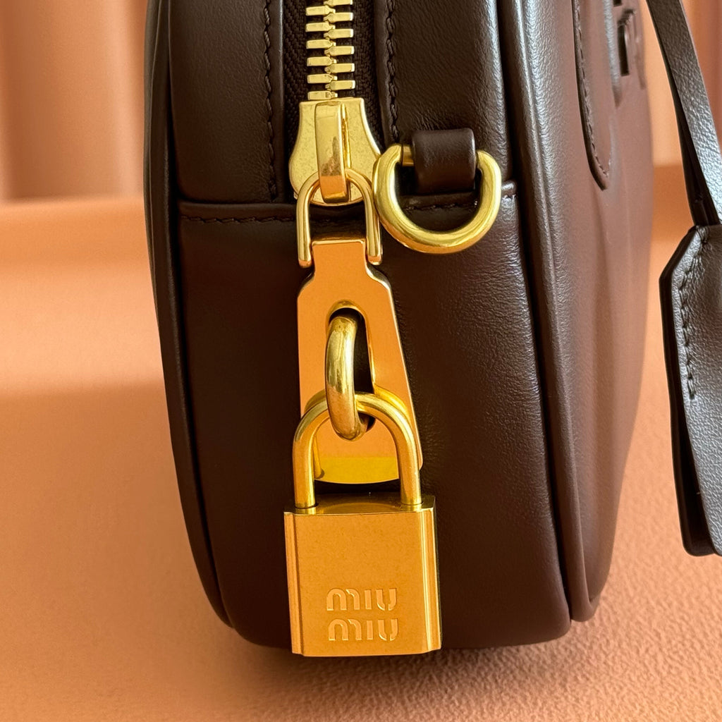 MIU MIU MIUMIU 26S ARCADIE BAG 19 IN DARK BROWN CALFSKIN GOLD HARDWARE